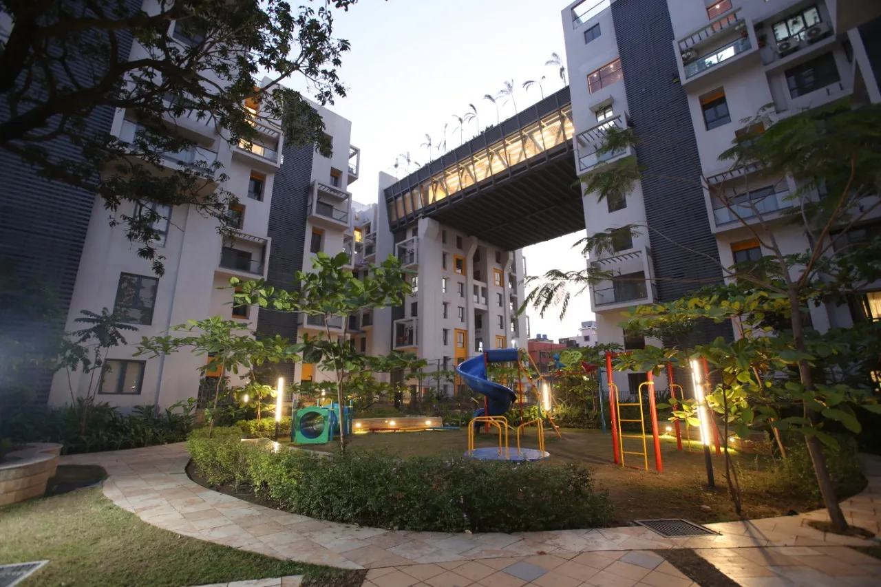 Sugam Habitat EM Bypass Kolkata — 2/3/4 BHK Luxury Apartments — EM Bypass, Kolkata, Kolkata